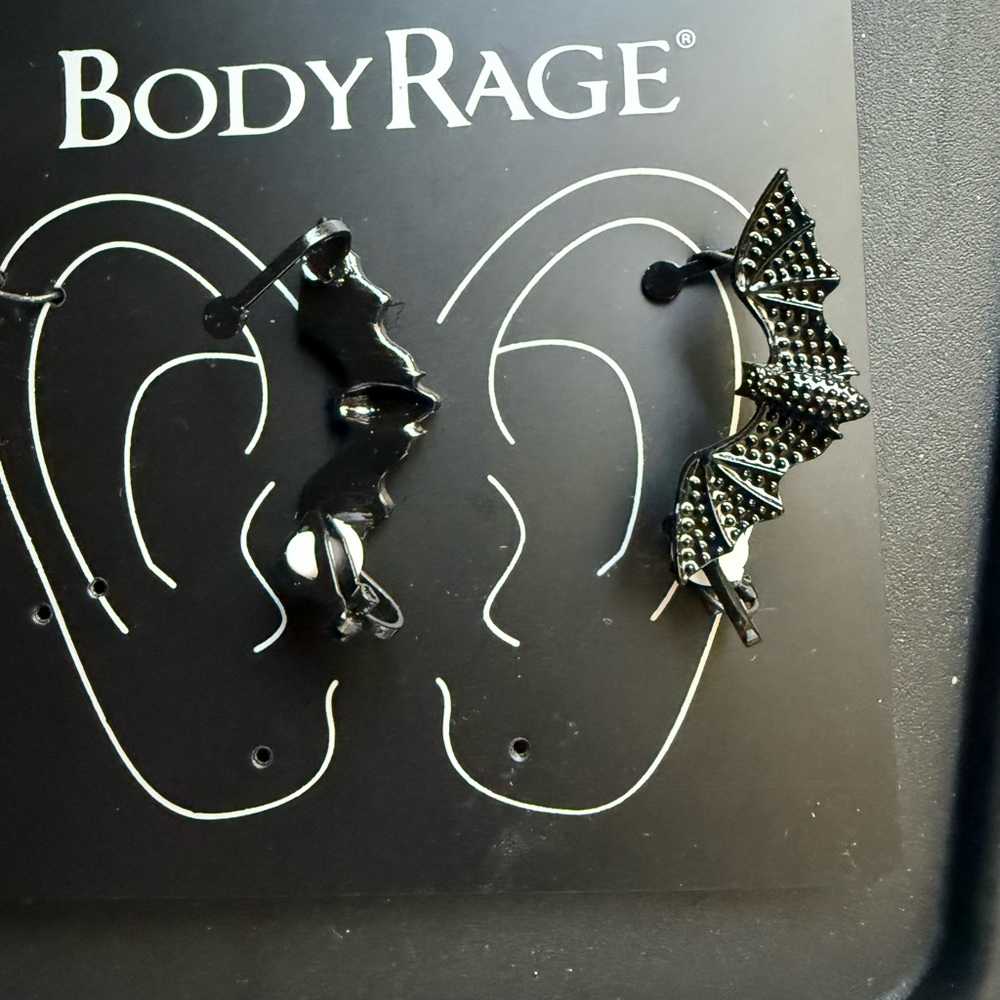 Body Rage Black Ear Cuffs Set - Picture 6 of 9